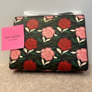 NWT, Kate Spade "Morgan Rose Garden" Gusseted Wristlet